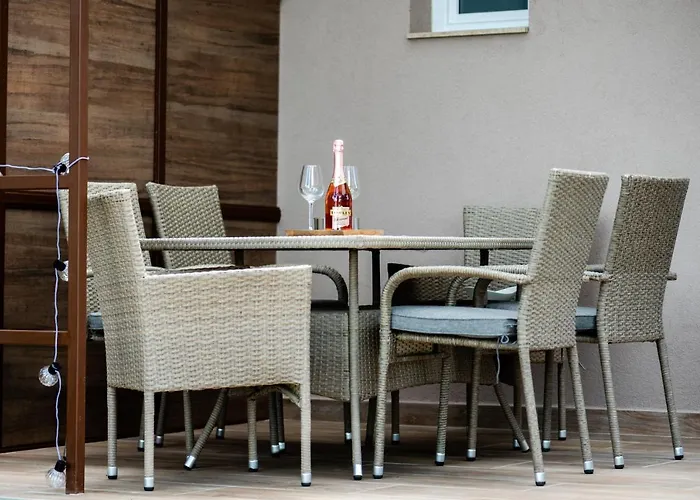 Part Apartman Siofok - A - Privat Vizparttal